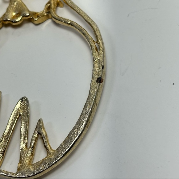 Vintage Large 3 1/2” Gold Tone Cat Shaped Brooch - Picture 7 of 8